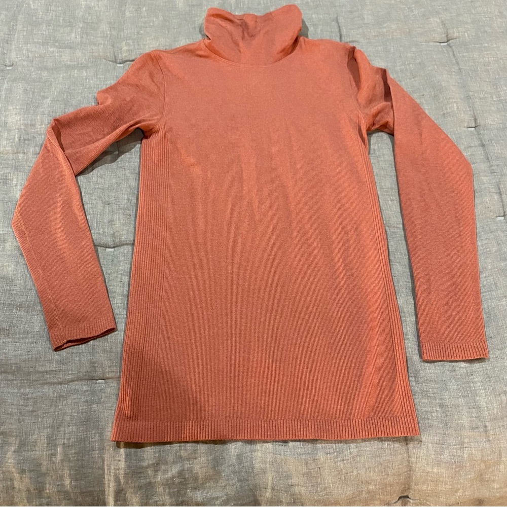 Lululemon Turtleneck